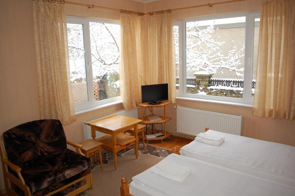 Borova House Hotel Trjavna Kültér fotó